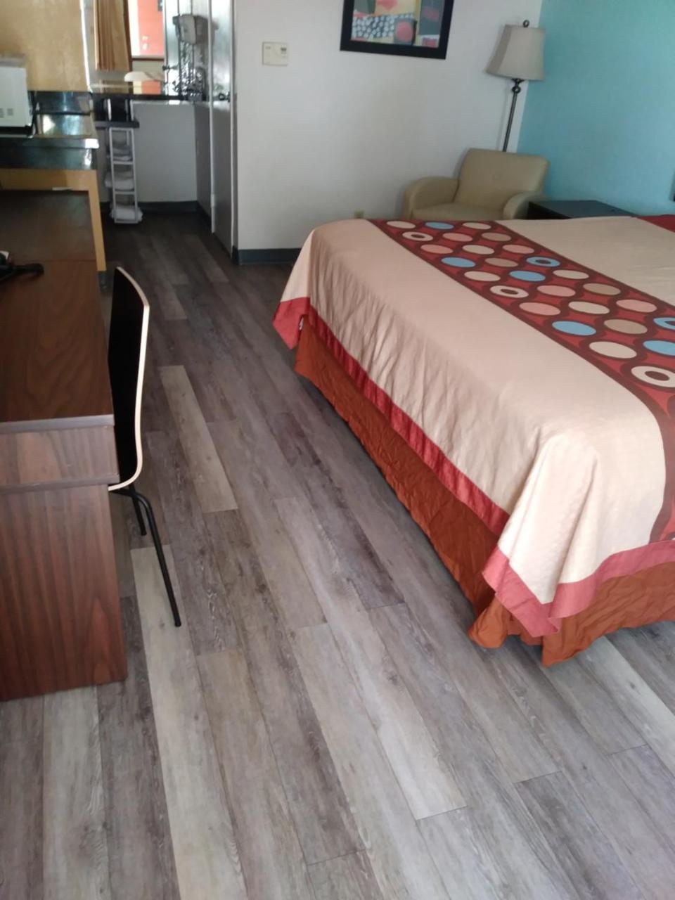 Super 8 By Wyndham Indio Hotel Екстериор снимка